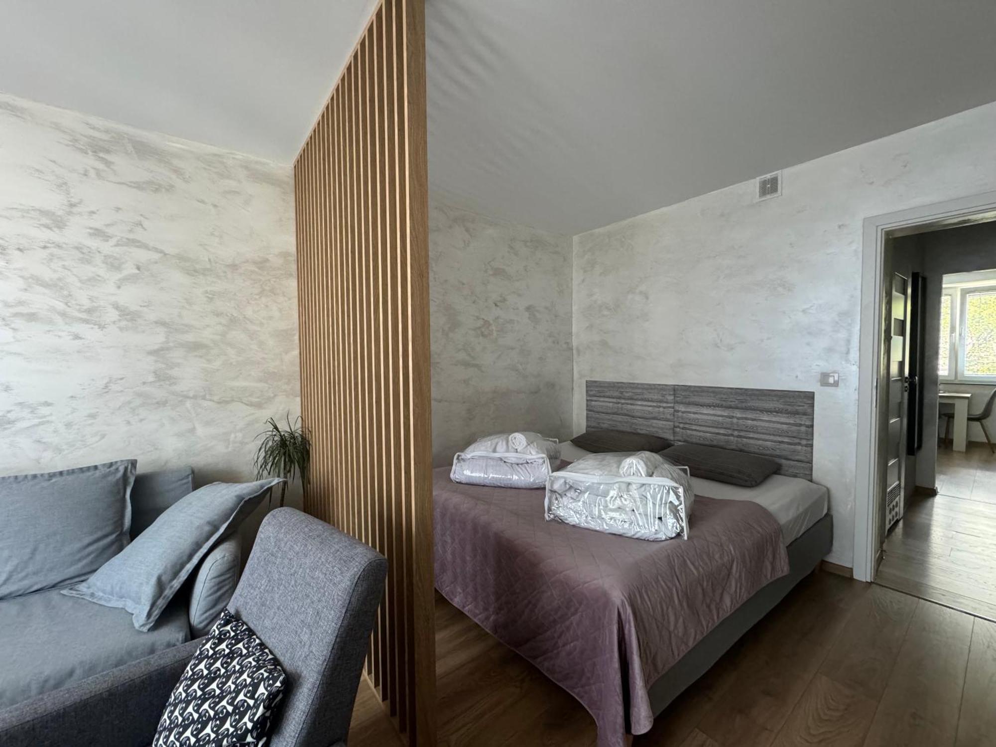 Kalwaryjska Spot Apartment In A Good Location Krasków Εξωτερικό φωτογραφία